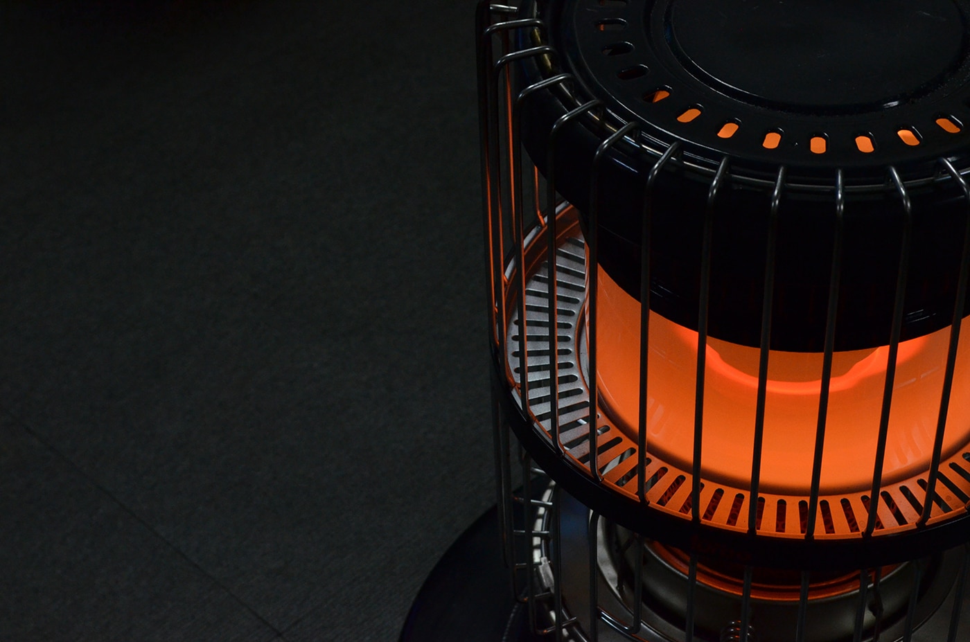 10 Best Kerosene Heaters for Home and Commercial Use (Summer 2022)