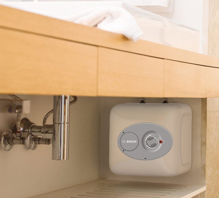 7 Best Portable Water Heaters Reviewed in Detail (Winter 2024)