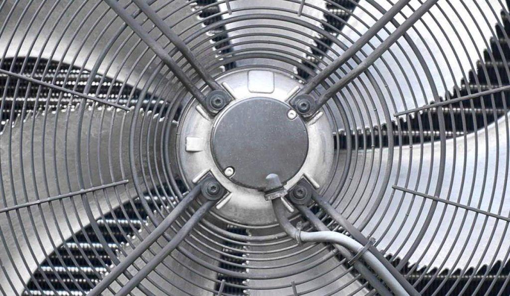 5 Best Whole House Fans to Save You Money on Cooling the Air (Summer 2022)