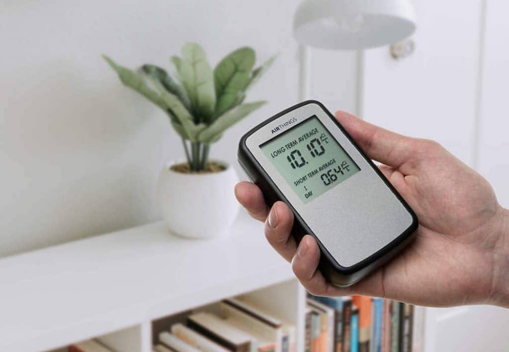 7 Best Home Air Quality Test Kits and Electronic Monitors — Keep Track of What You Breathe! (Summer 2022)