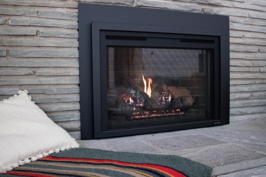 6 Best Gas Fireplaces – Cozy Home with No Needless Mess! (Summer 2022)