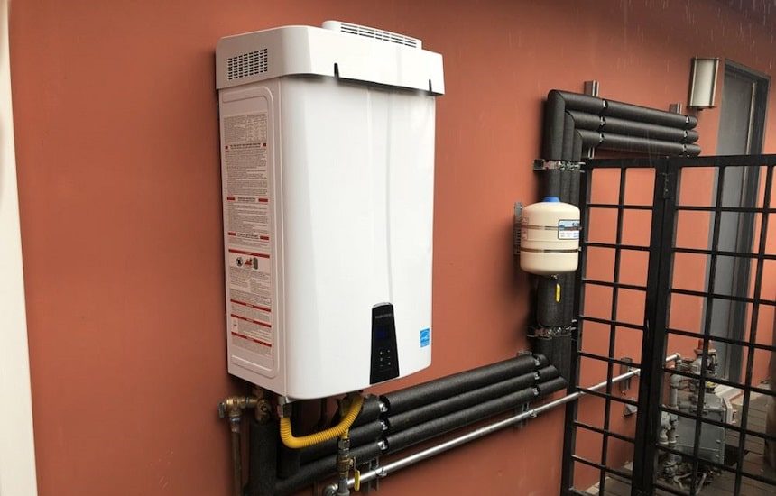 5 Best Hot Pump Water Heaters - Why Not To Save Money And Water If It's Possible (Spring 2023)