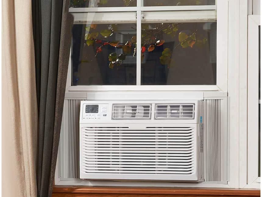 8 Best 15000 BTU AC Units – Comfortable Temperature during Sweltering Summer Heat! (Fall 2022)